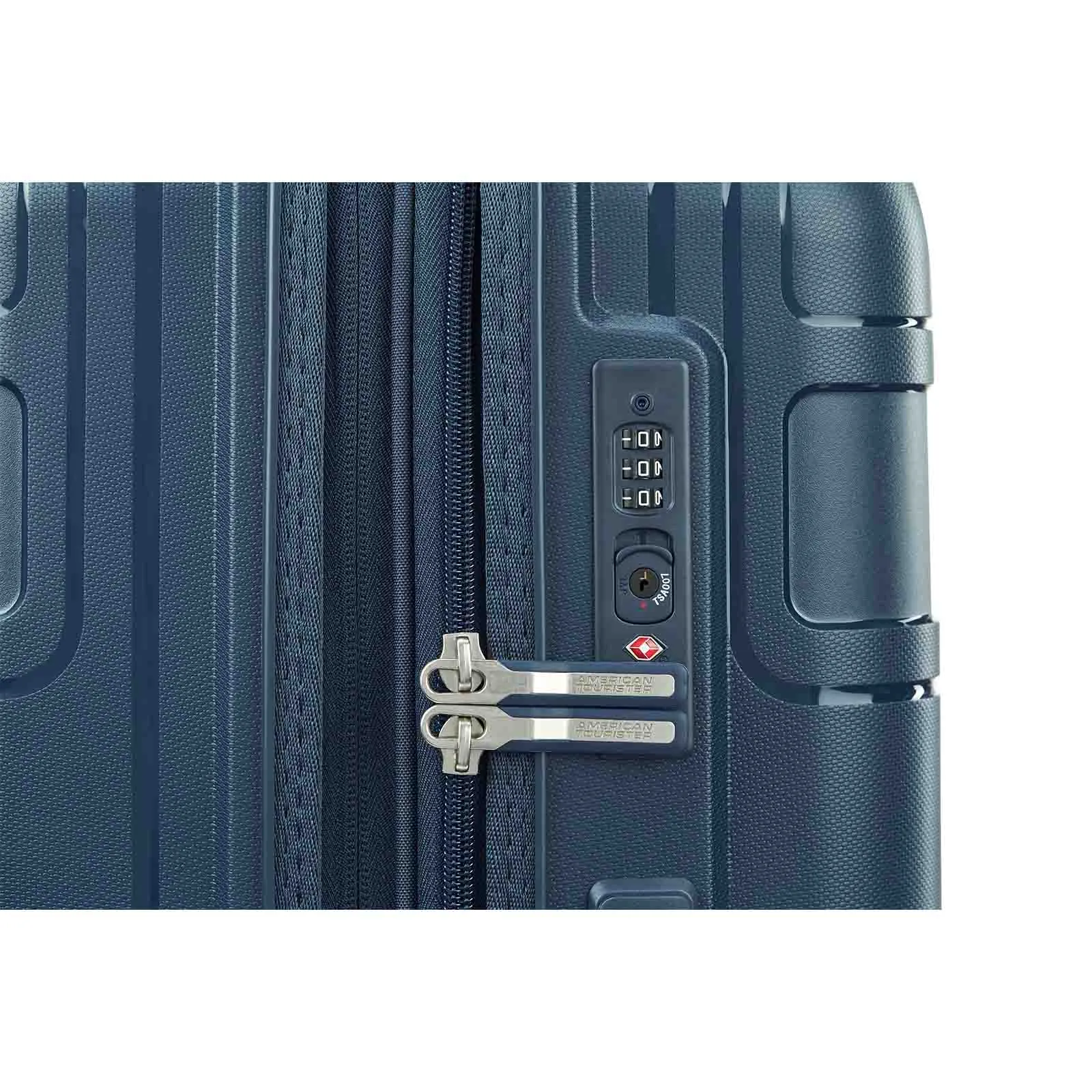 American Tourister Light Max 69cm Suitcase Navy