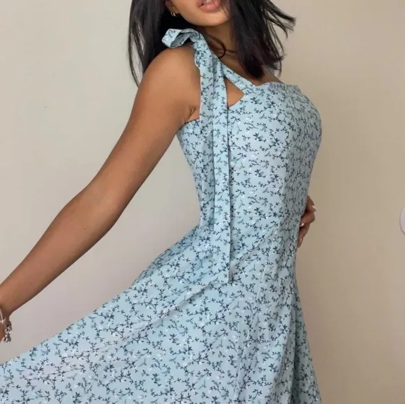 &quot;OG&quot; Blue floral print mini dress with adjustable straps square neckline