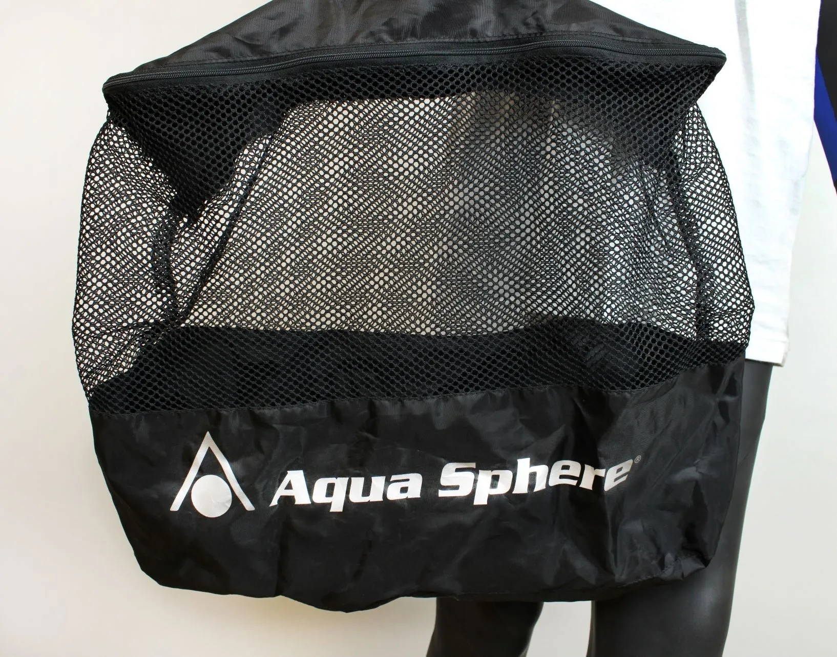 Aquasphere Wetsuit Mesh Carry Bag - Black