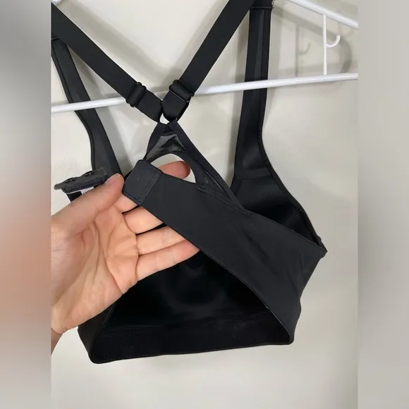 Athleta Advance Bra Black Sport Gym Size 34B