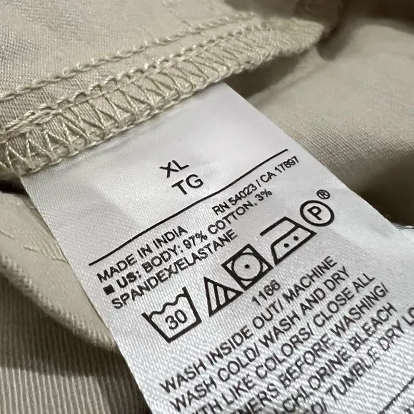Banana Republic NWT  Sleeveless Khaki Romper Women size XL tan multiple pockets