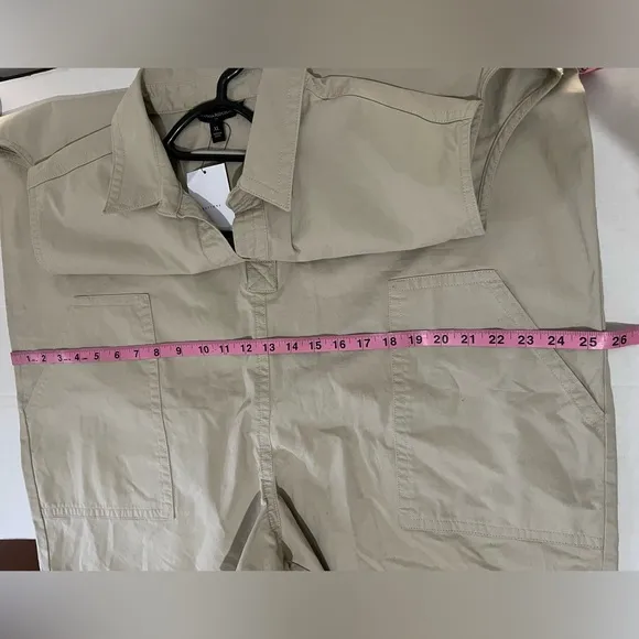 Banana Republic NWT  Sleeveless Khaki Romper Women size XL tan multiple pockets