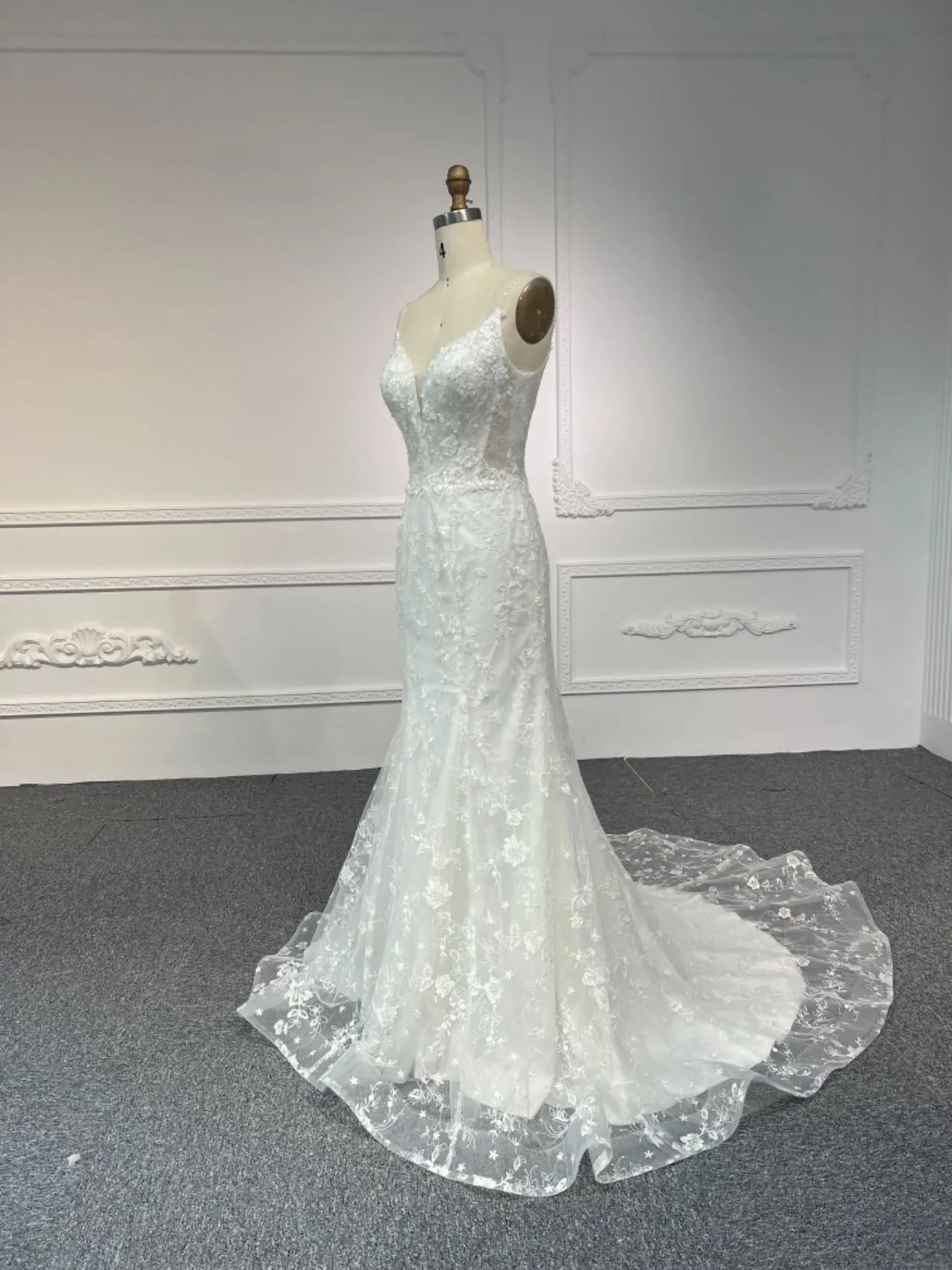 BYG#LB44 DEEP V NECKLINE MERMAID WEDDING DRESS WITH SMALL SHOULDER STRAP