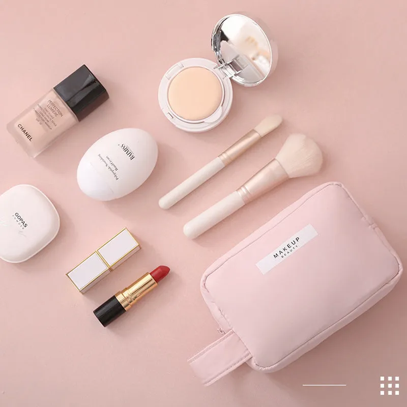 Charlotte | Efficient and spacious makeup organizer