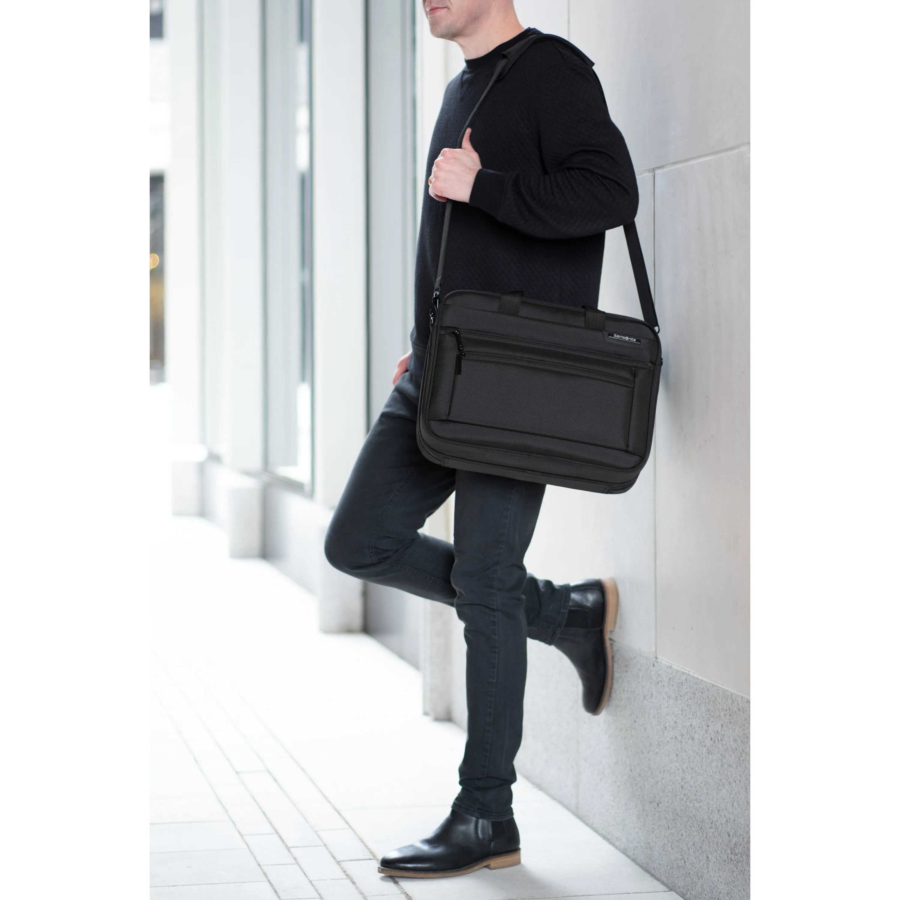 Classic Business 2.0 15.6" TSA 2 Compartment Brief