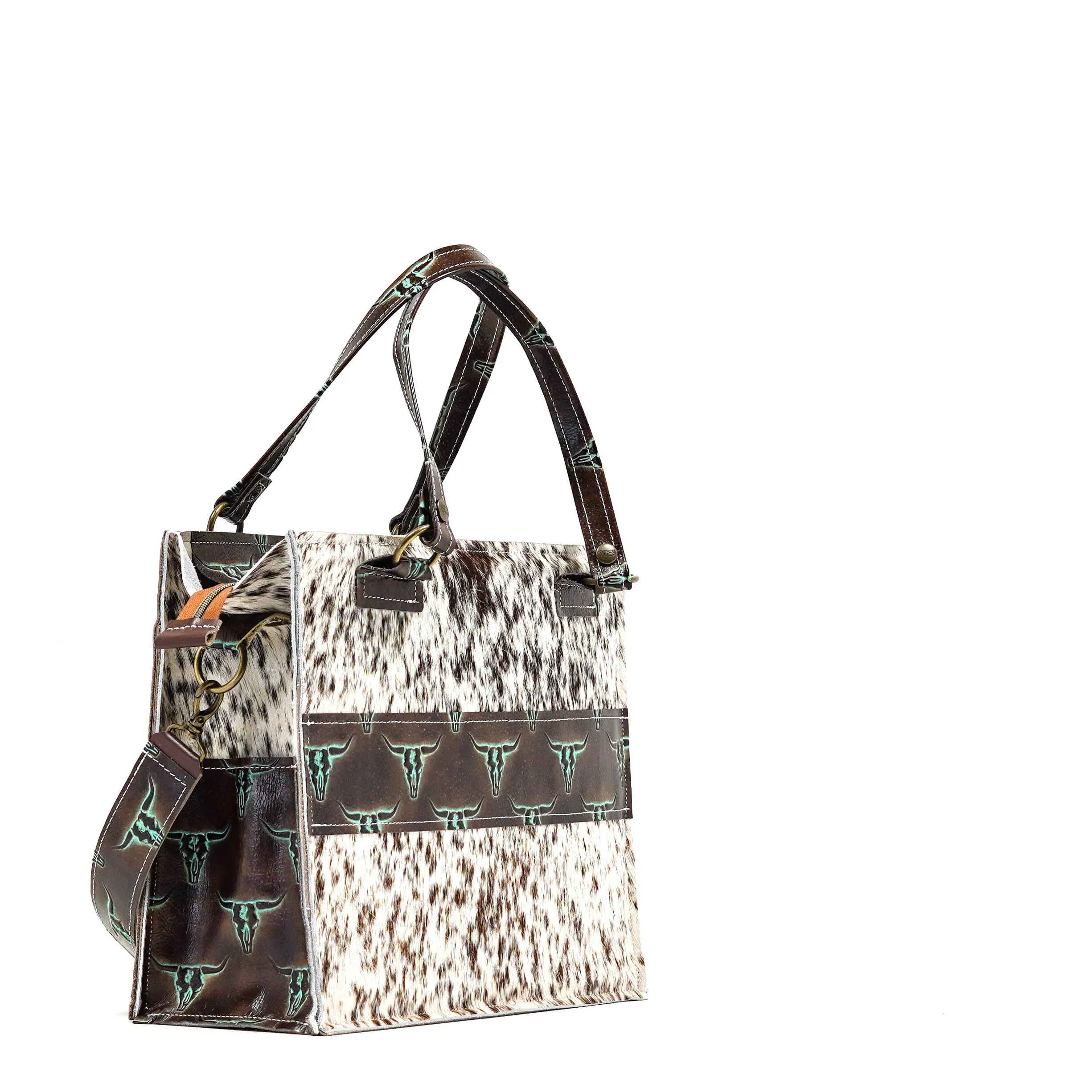 Clerk - Chocolate & White w/ Mint Chocolate Skulls