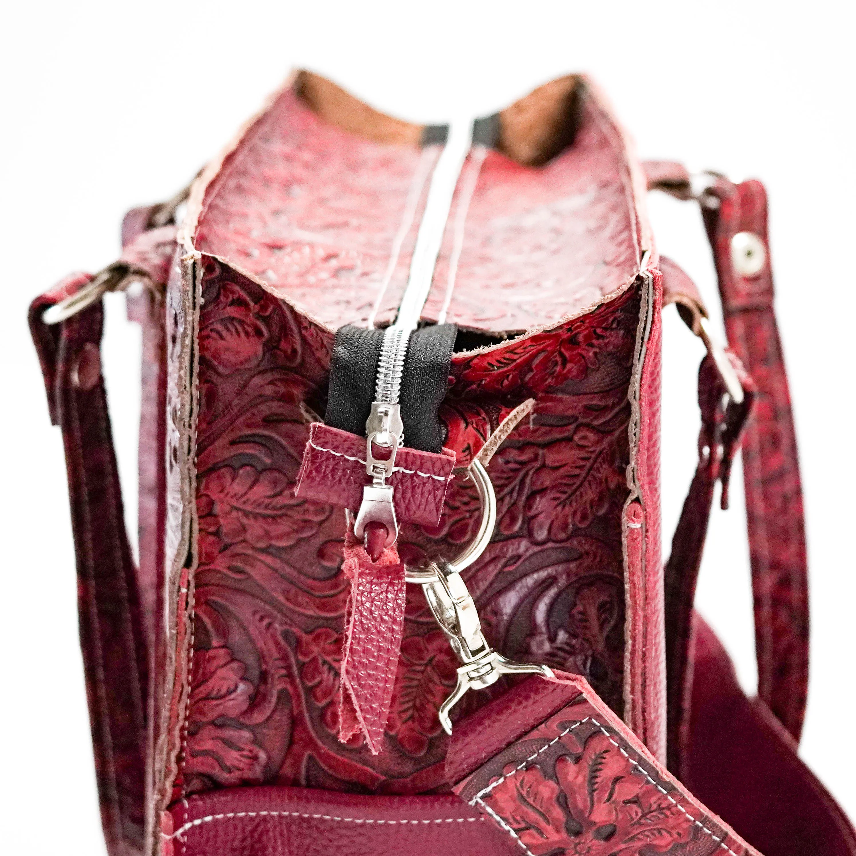 Clerk - No Hide w/ Burgundy Tool