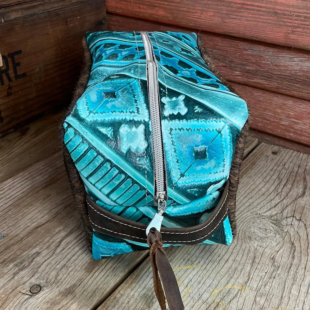 Dutton - Brindle w/ Turquoise Matrix