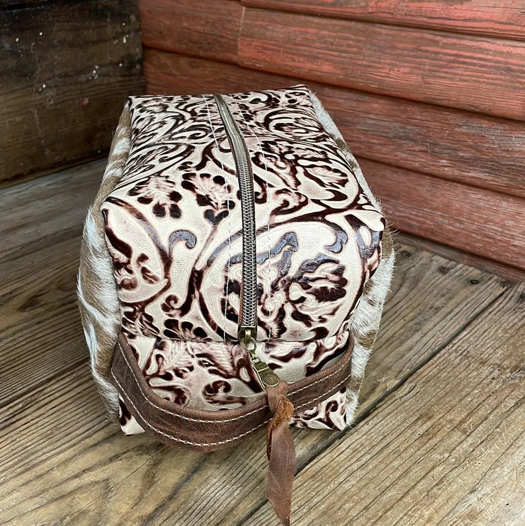 Dutton - Oil Spot w/ Ivory Tool