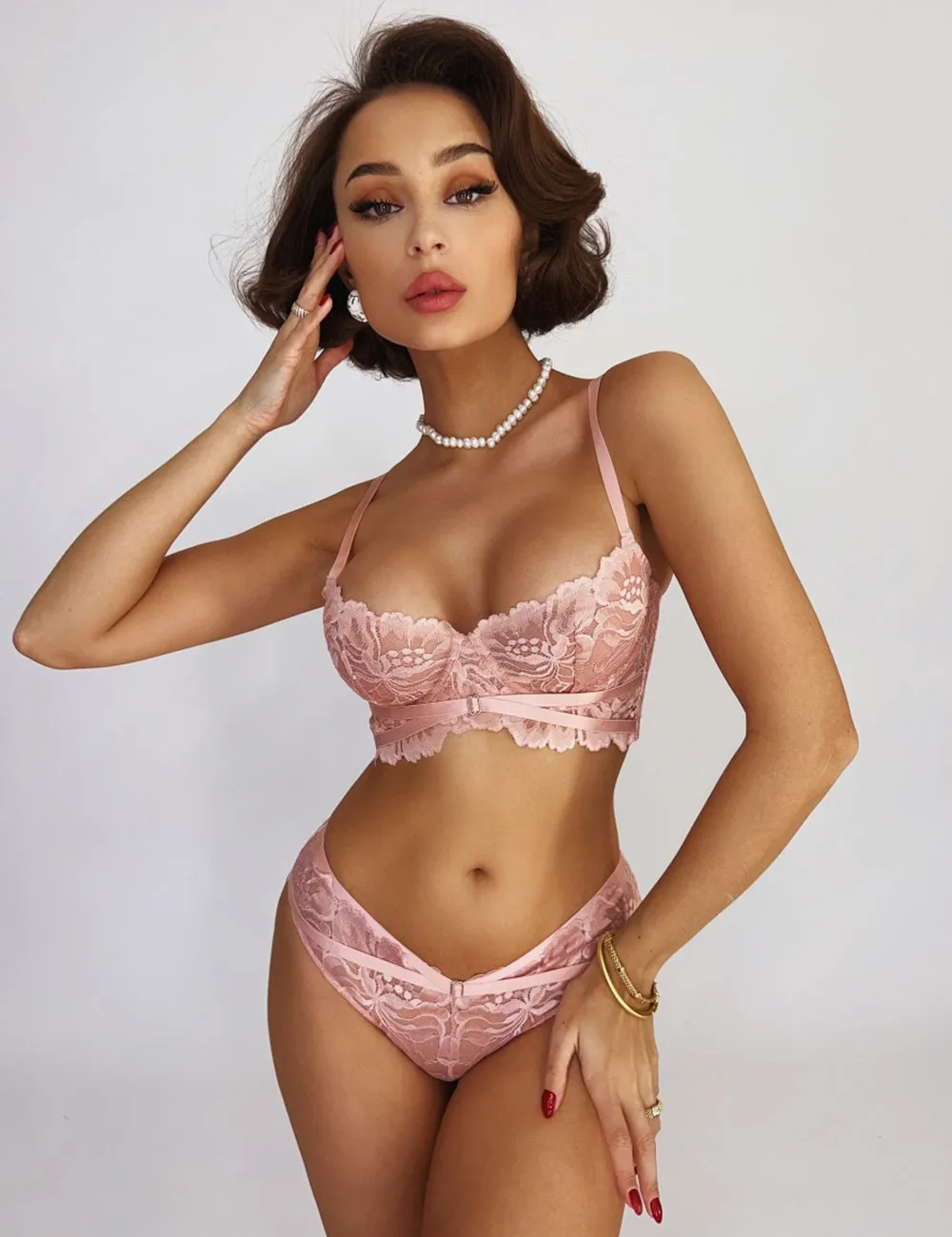 Egypt Floral Lace Adjustable Strap Underwire Bra Set