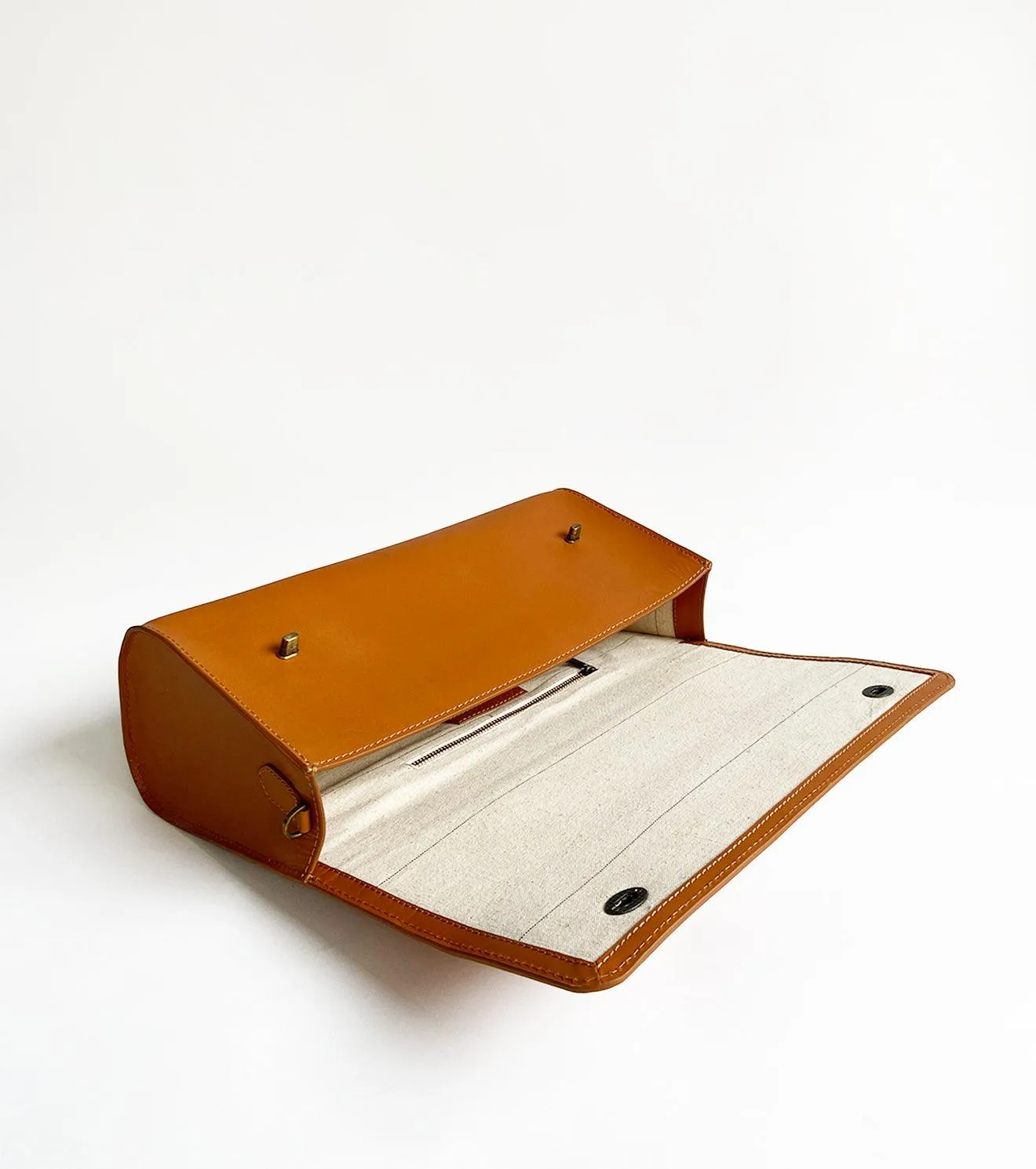 Fawn messenger bag