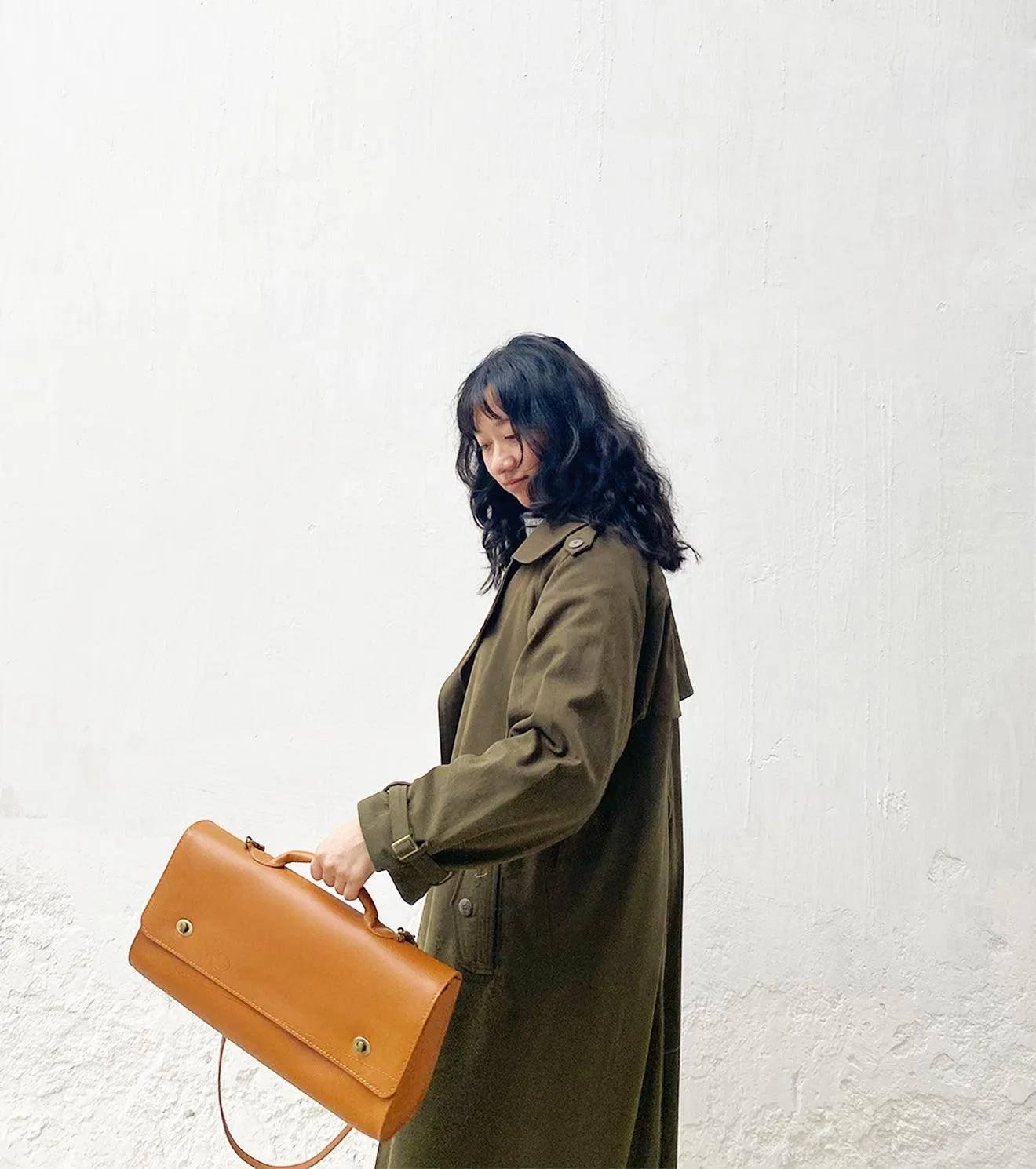 Fawn messenger bag