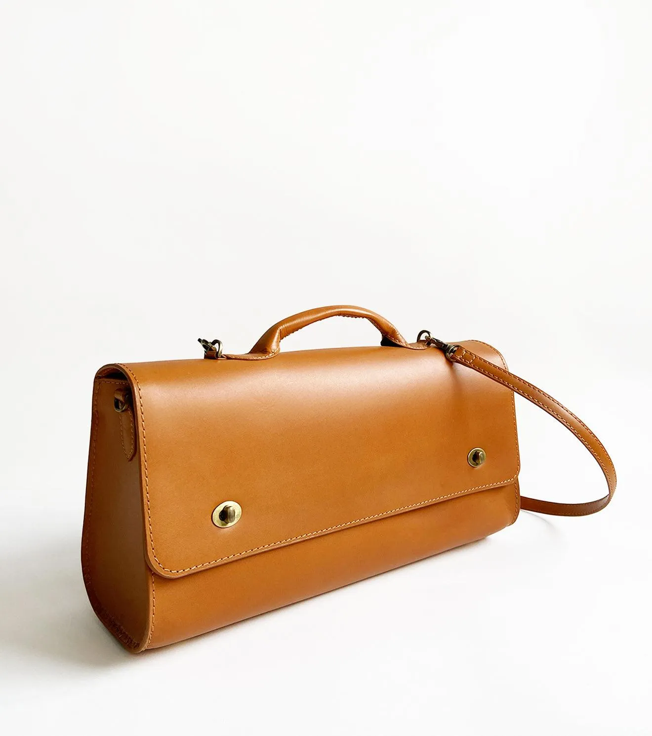 Fawn messenger bag