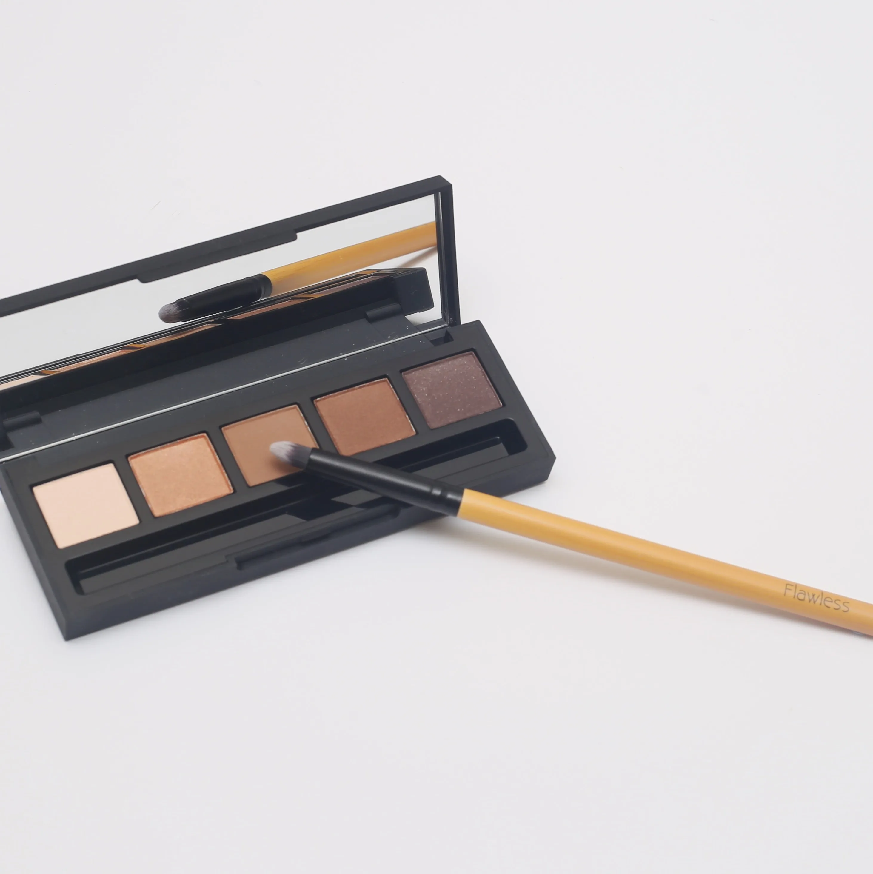 Flawless Bamboo Diffusing Brush