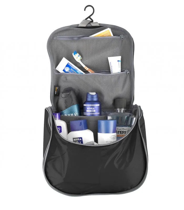 Hanging Toiletry L