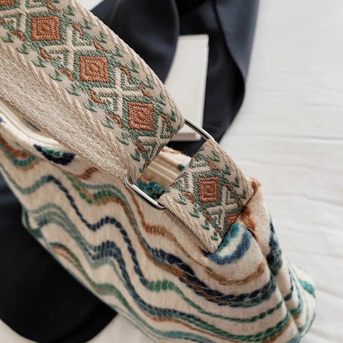 Hazel Blues® |  Adjustable Strap Medium Shoulder Bag