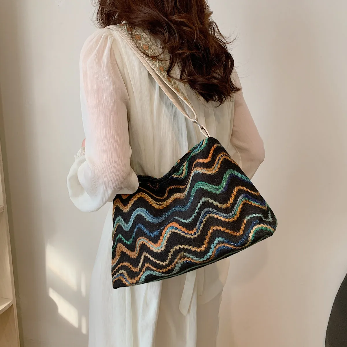 Hazel Blues® |  Adjustable Strap Medium Shoulder Bag