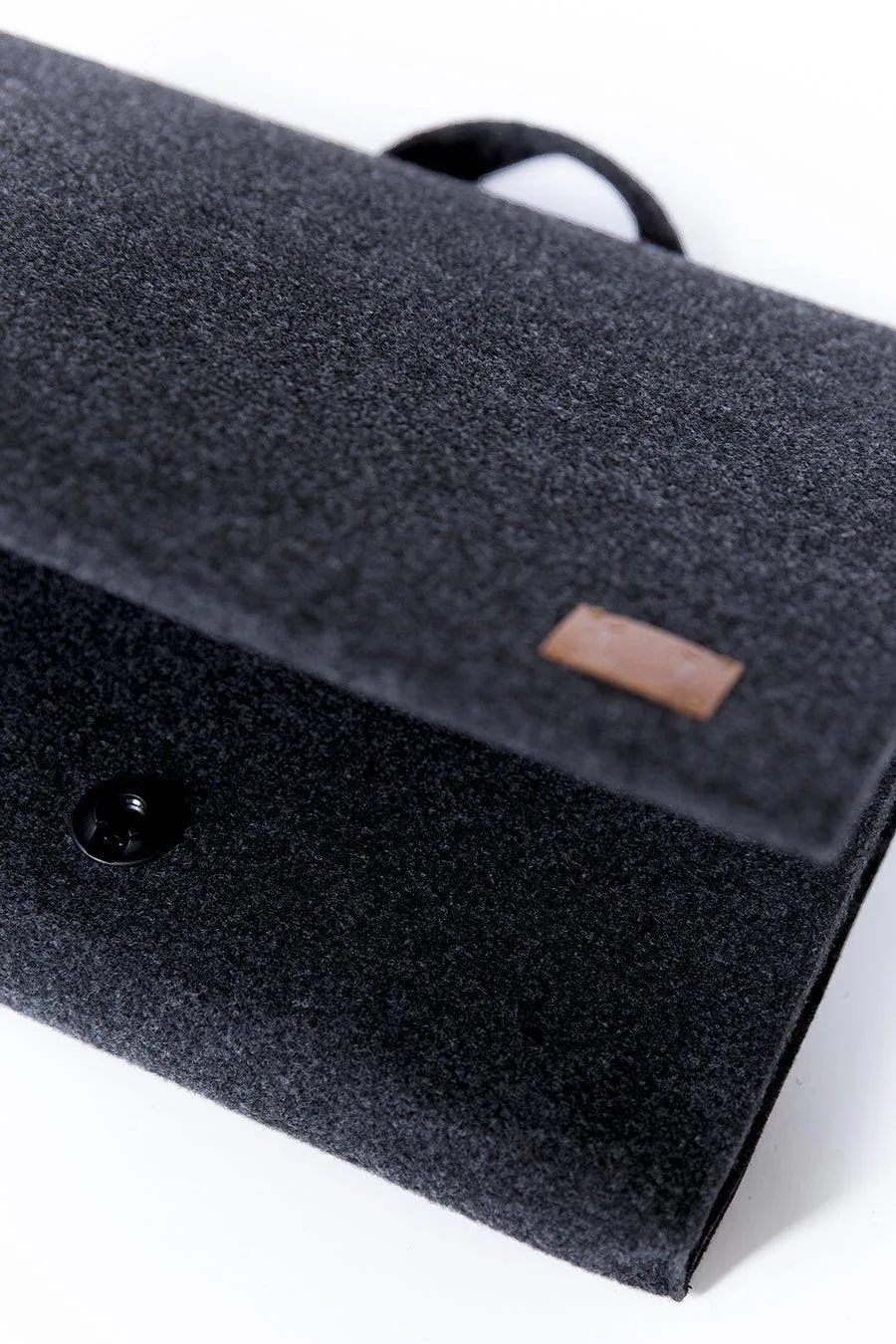 Hjo - Black