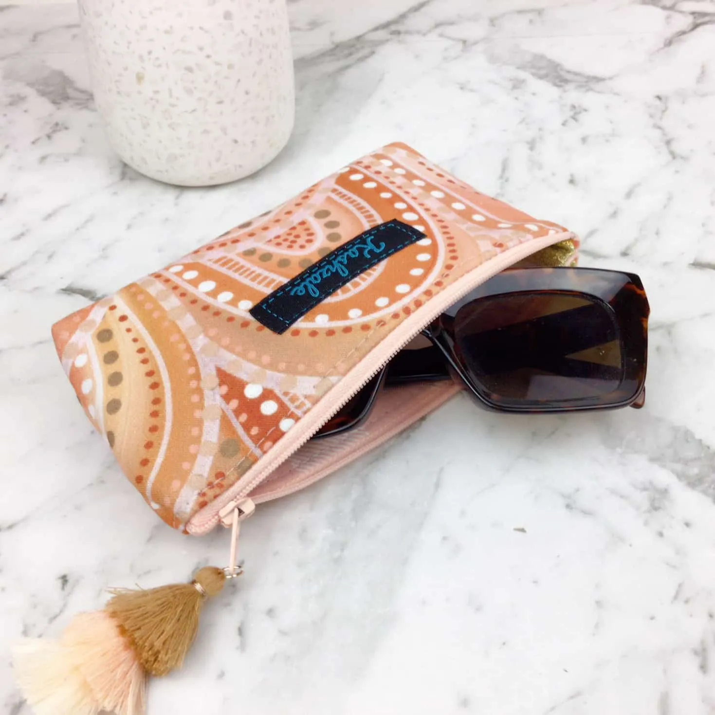 Holly Sanders Sand Hills Sunglasses bag, glasses case.
