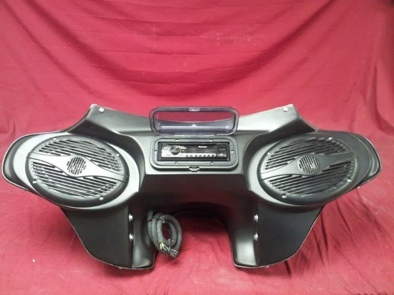 Honda VTX C / R / S 1800 &amp; 1300 Bagger Fairing 6 x 9 Holes Batwing With Stereo