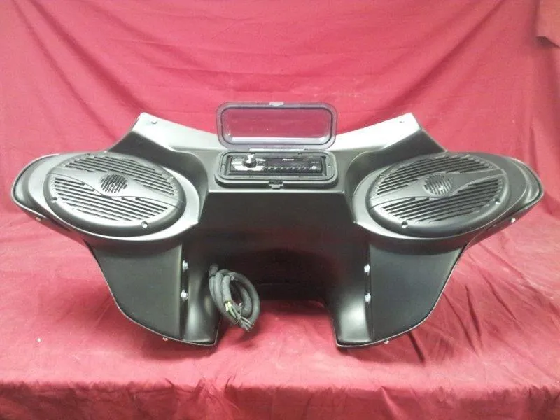 Honda VTX C / R / S 1800 &amp; 1300 Bagger Fairing 6 x 9 Holes Batwing With Stereo