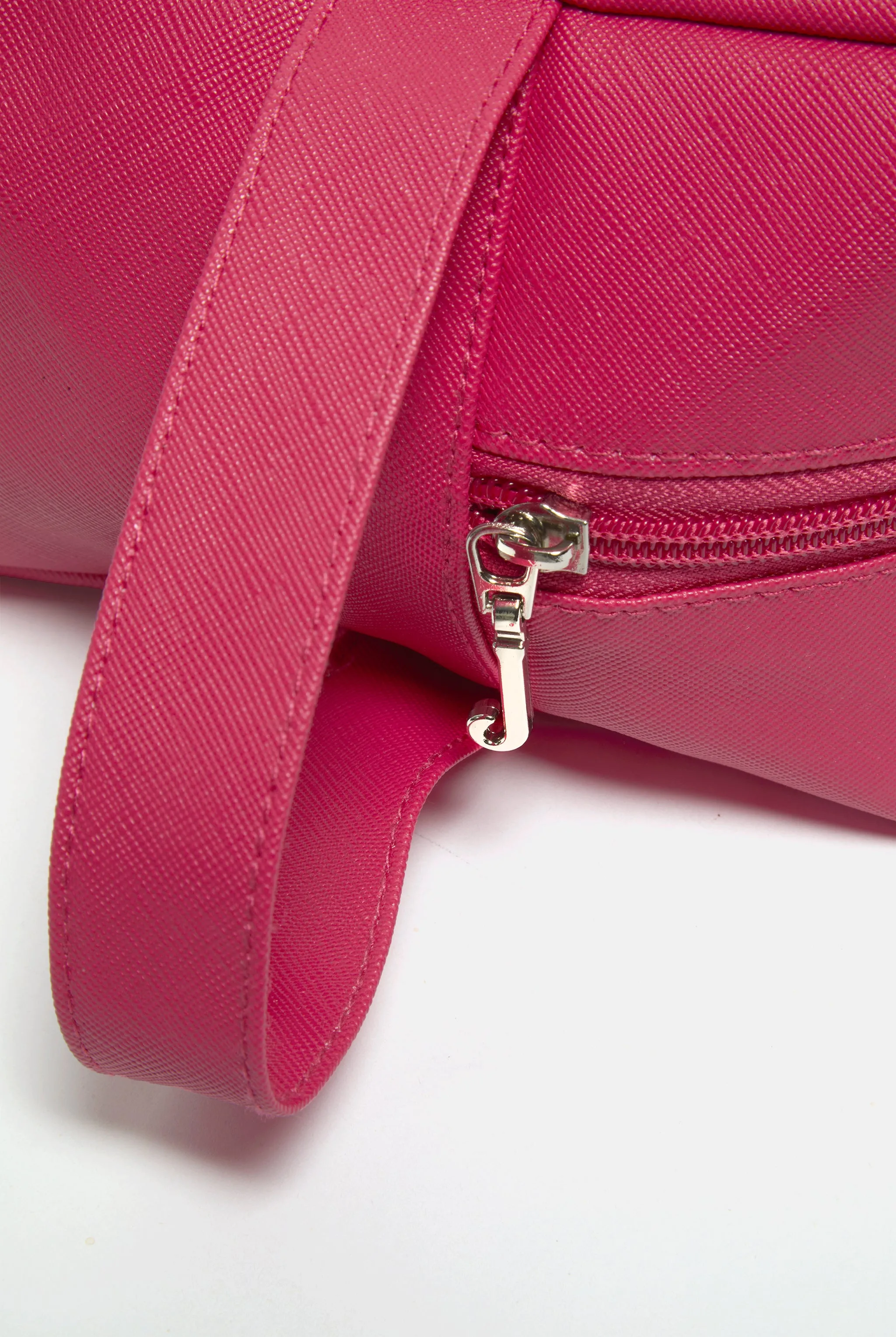 HOT PINK GRAPHIC WASH BAG