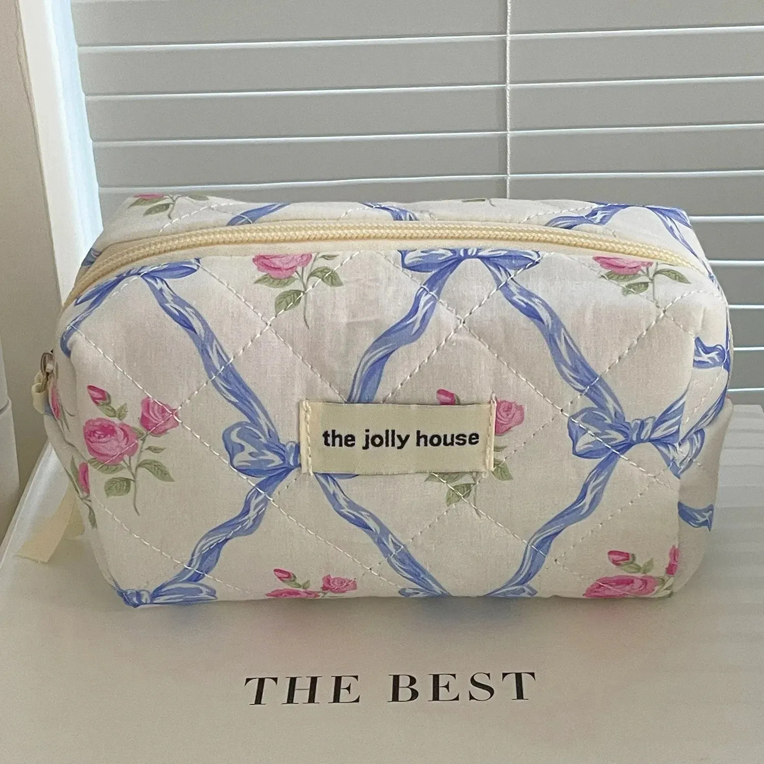 Kawaii Bow Flower Quilted Makeup Bag 🌸✨ | Adorable Zipper Cosmetic Organizer for Girls 🎀💖