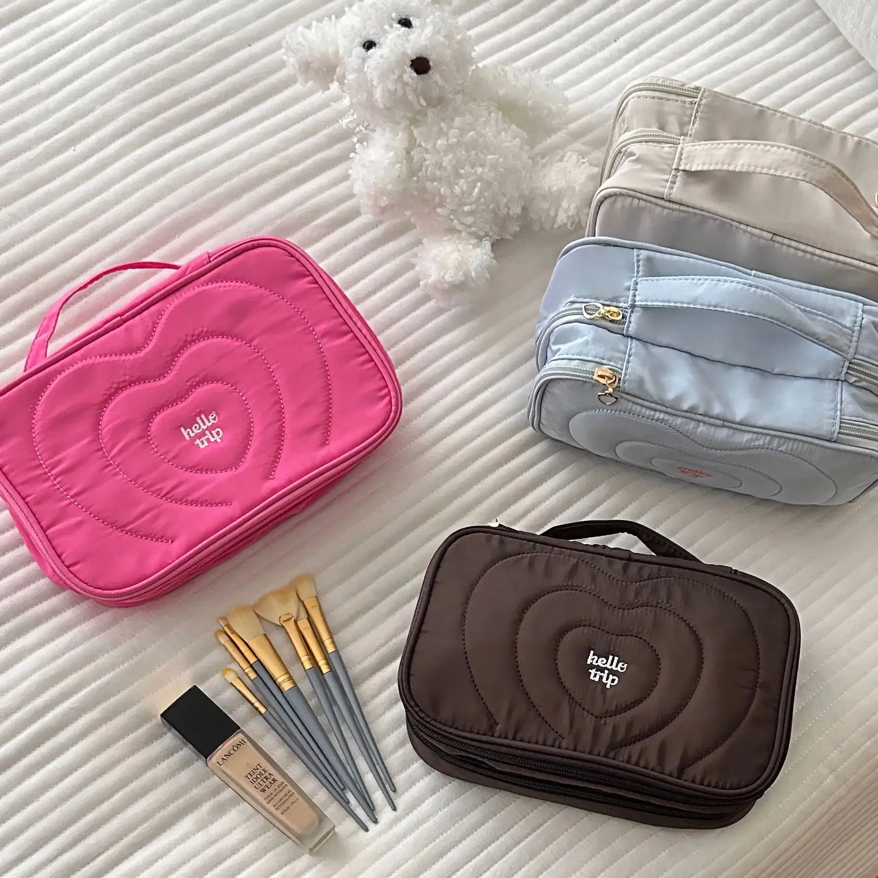 Kawaii Heart Tote Bag 💖 | Spacious Makeup Organizer for Daily Essentials ✨ | Adorable Travel Toiletry Case 🌸