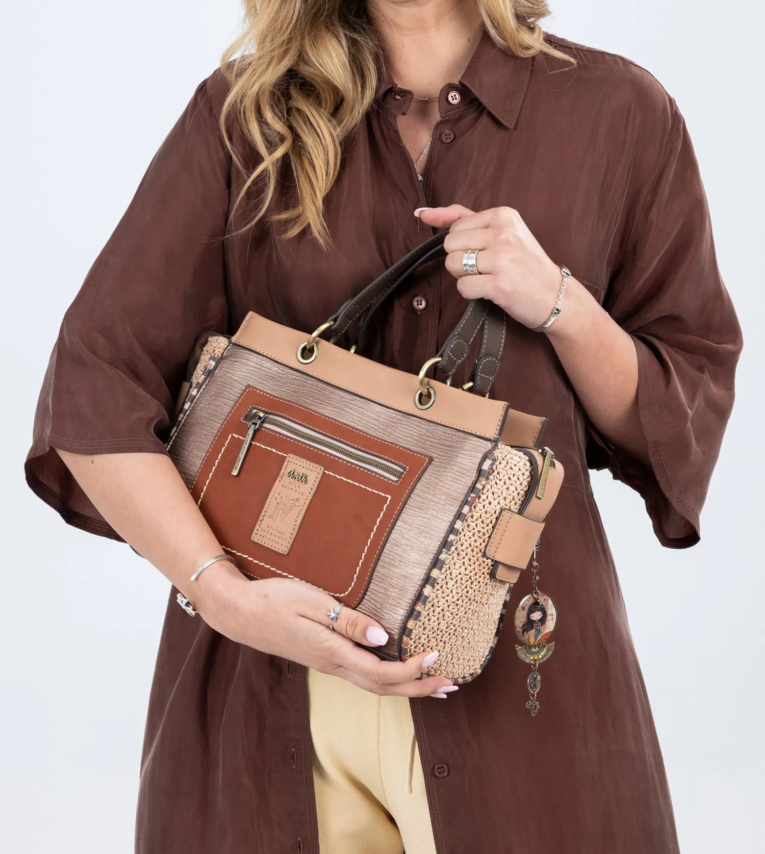 Kenya Bag with two handles and front pocket