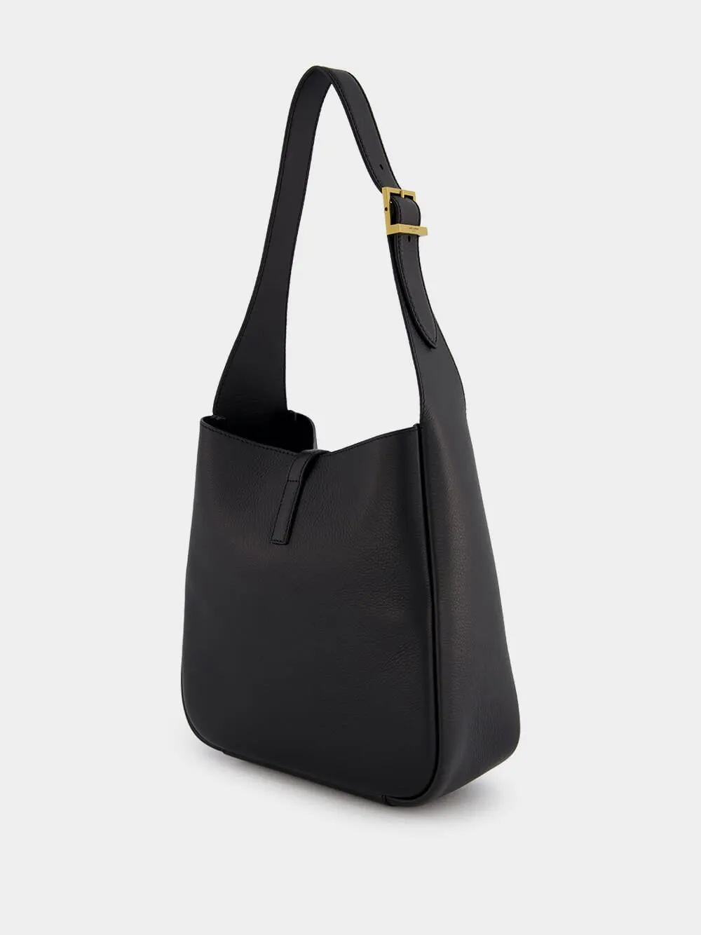 Le 5 À 7 Small Supple Monogram-Plaque Bag In Grained Leather