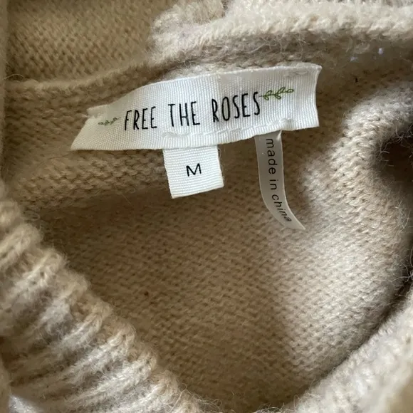 LIKE NEW Nordstrom Free the Roses Hoodie Sweater, Medium