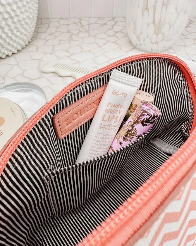 LOUENHIDE Baby Audrey Makeup Bag - Chevron Peach