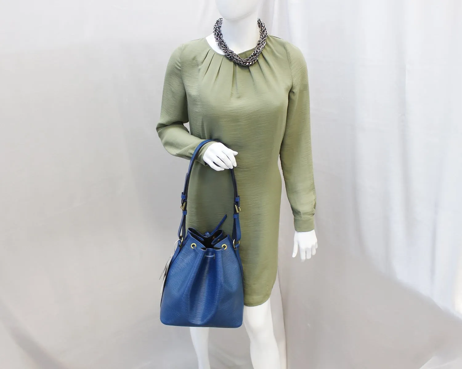 LOUIS VUITTON Epi Leather Petit Noe Blue Shoulder Bag - Sale