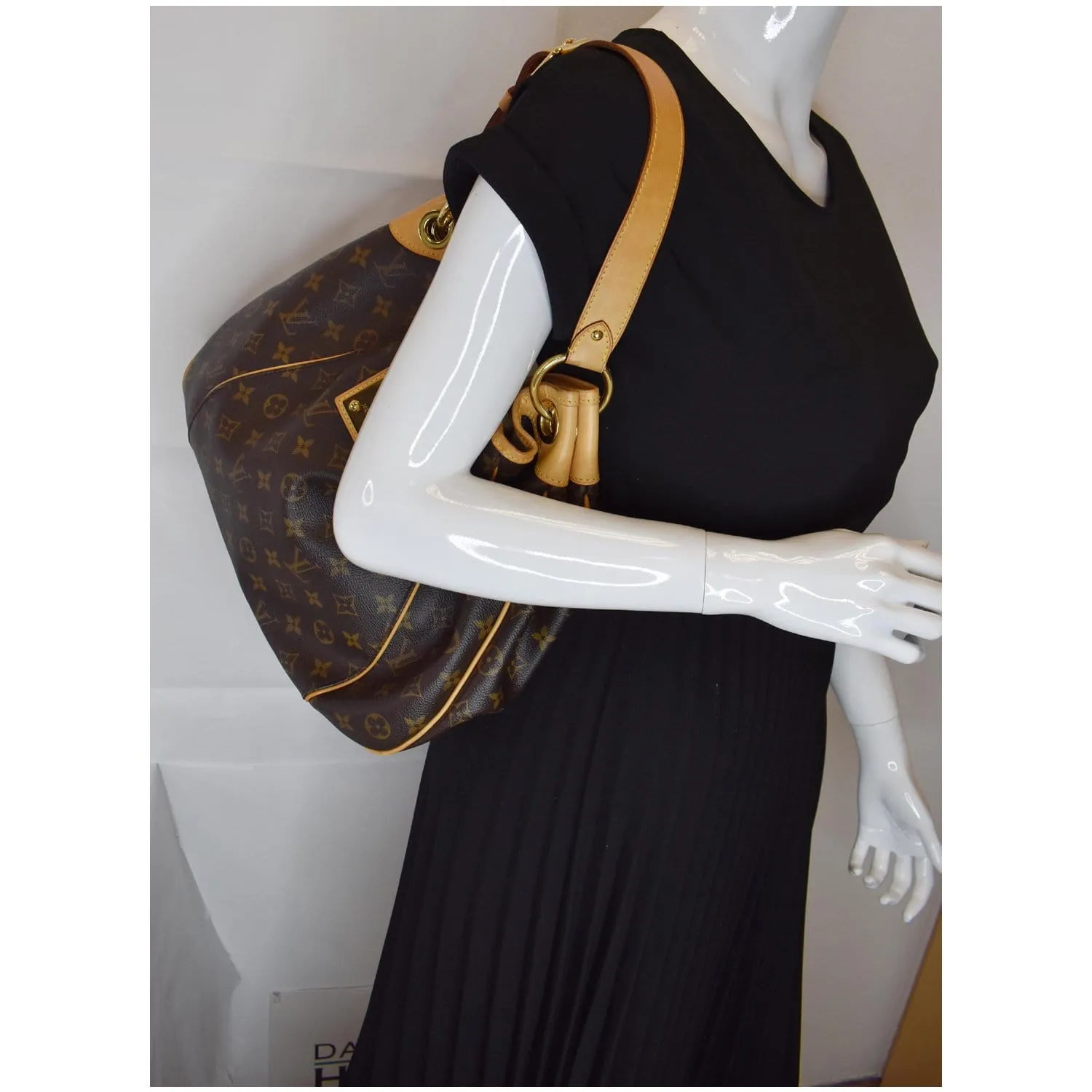 LOUIS VUITTON Galliera PM Monogram Canvas Shoulder Bag Brown