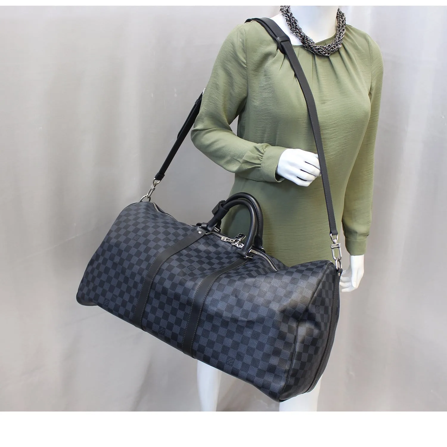 LOUIS VUITTON Keepall 55  Damier Cobalt Canvas Bandouliere Travel Bag