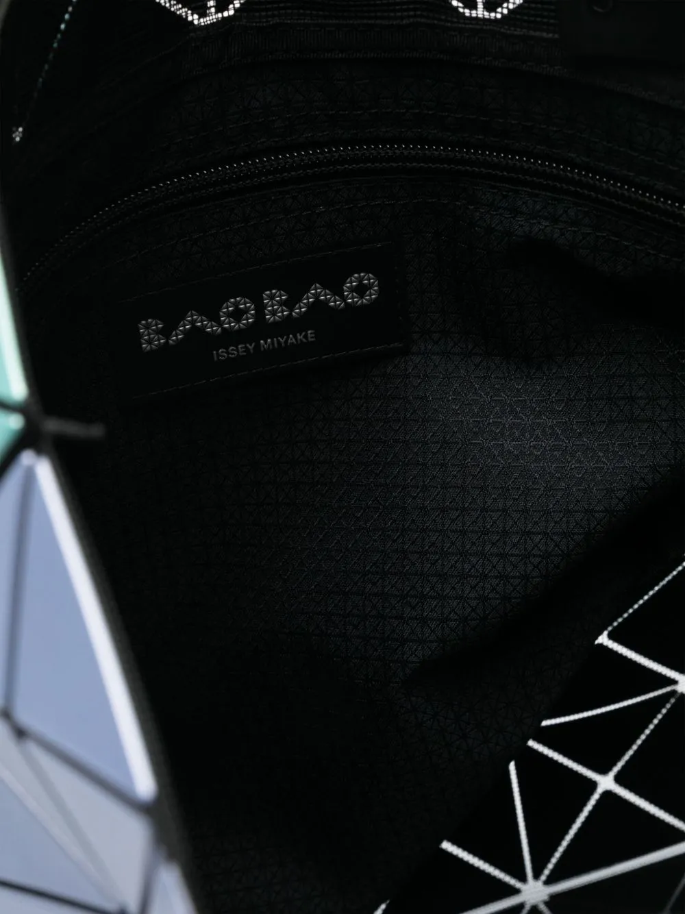 Lucent color tote bag