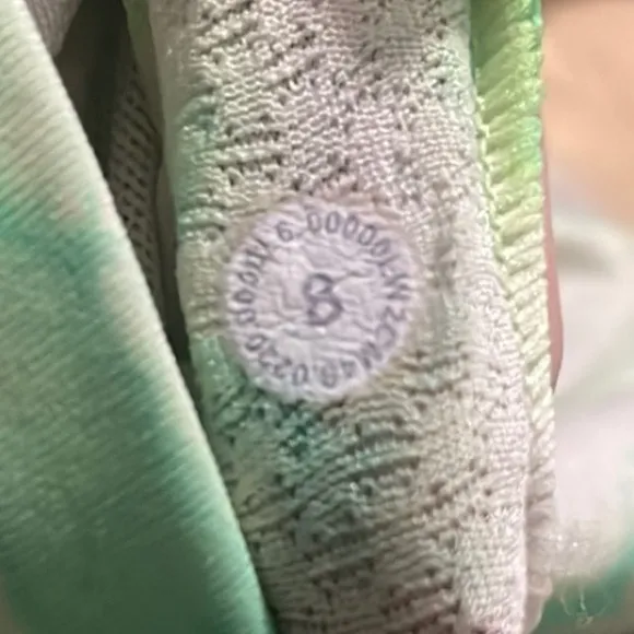 Lululemon Energy Bra High Neck Long Line Shibori Size 8 B-D