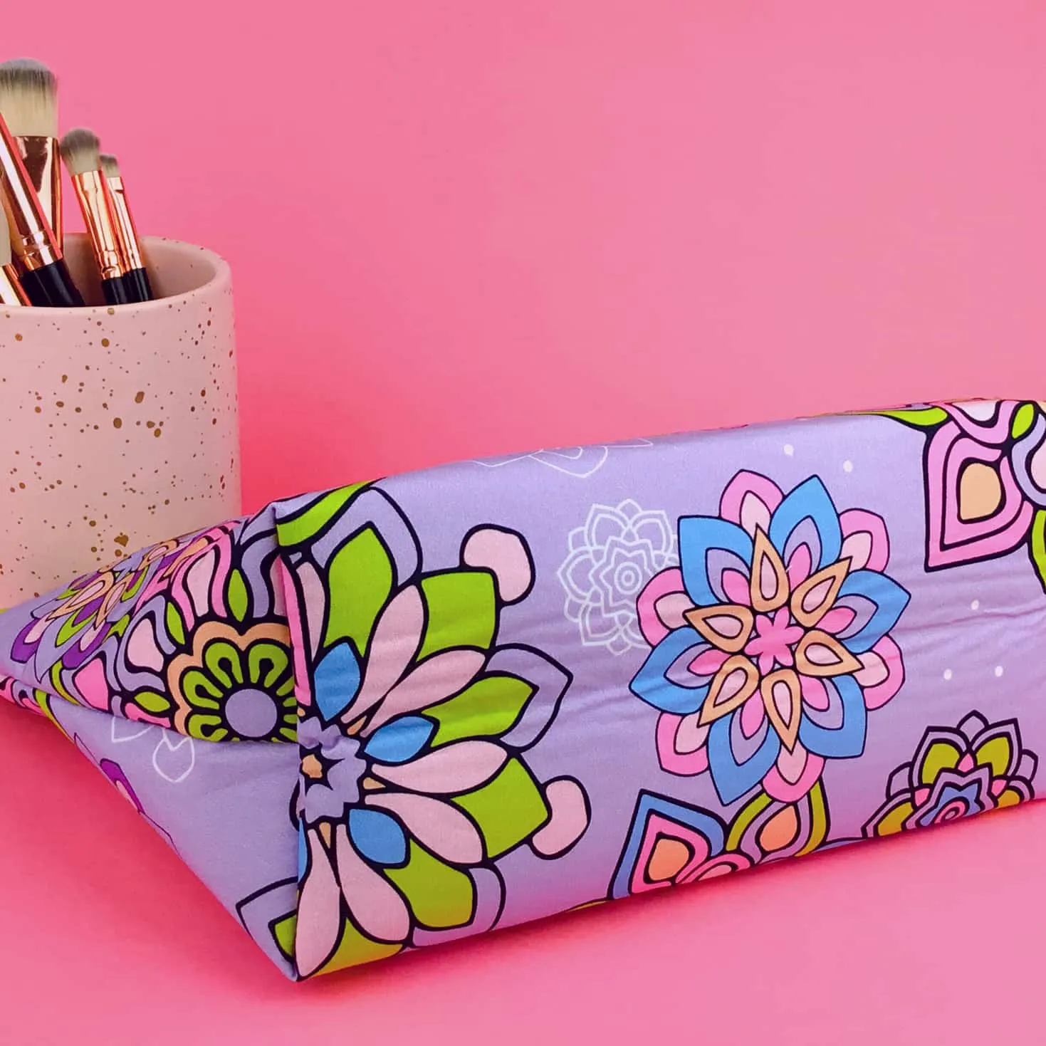 Mandala Magnifica Mauve Large Makeup Bag. Exclusive Design.