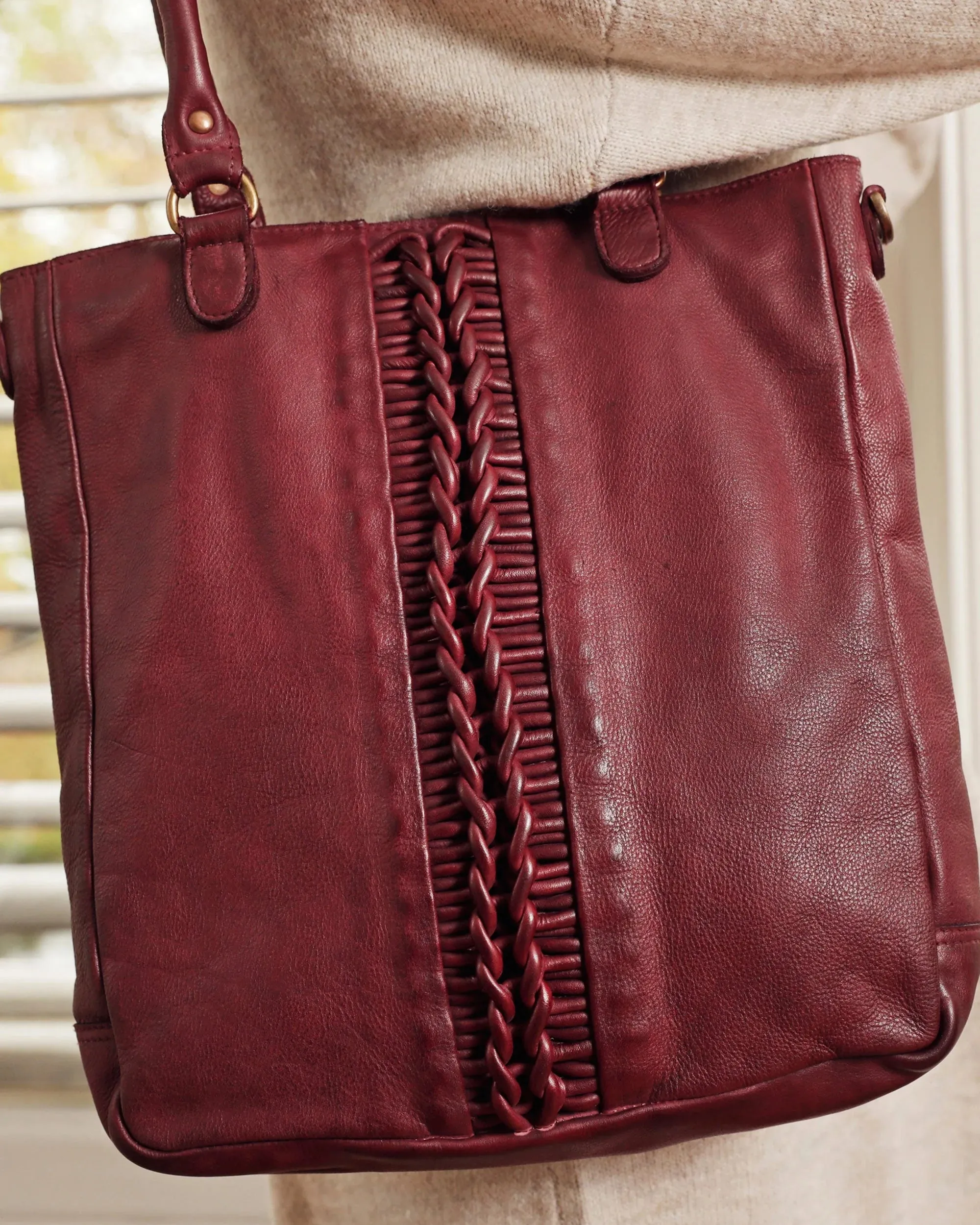 Meekes | Braided Leather Shoulder Bag Detachable Straps