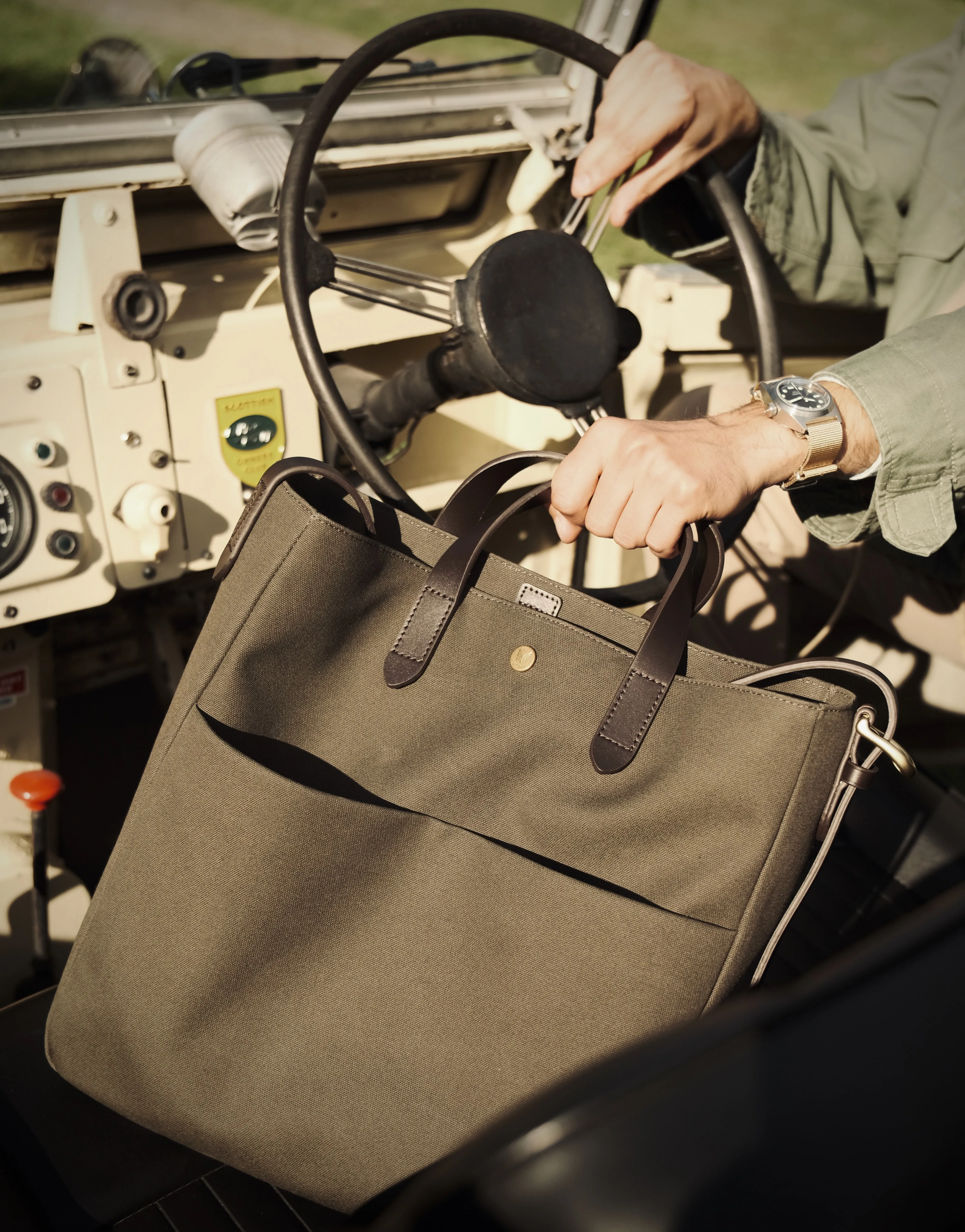 M/S Field Tote - Army/Dark brown