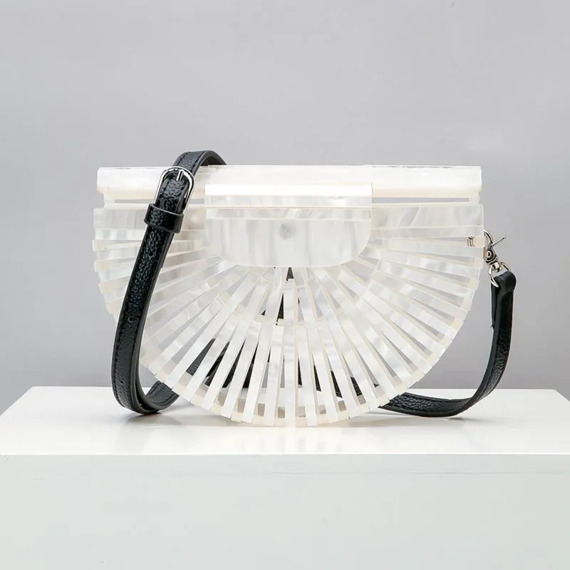New Women's Hollow Hand Holding Diagonal Fashion Bamboo Basket Bag