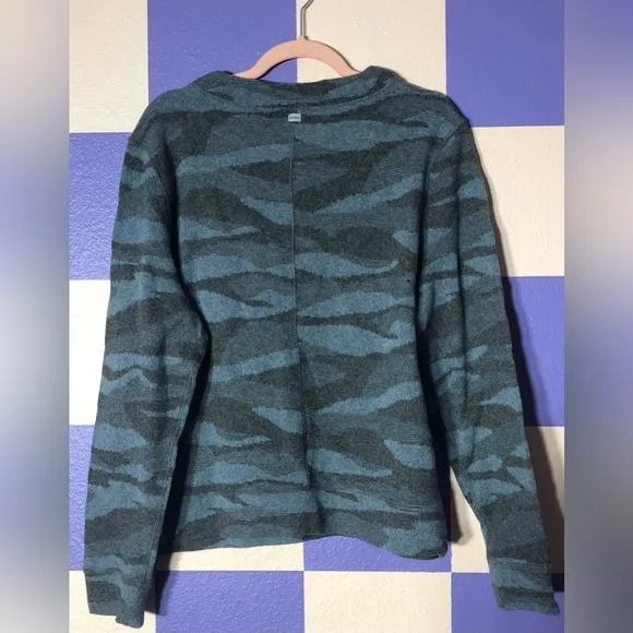 NWT prAna Recycled Wool Snowbound Sweater in Blue Mountain Camo - Size XL