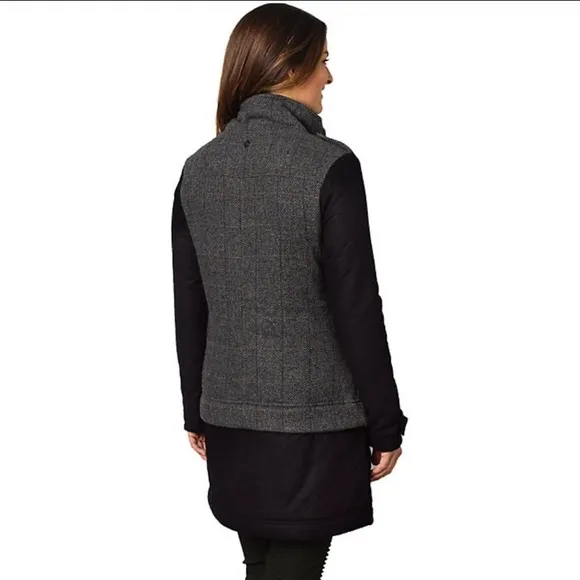 PRana plaid tweed adjustable length Insulated coat. NWT Small zip
