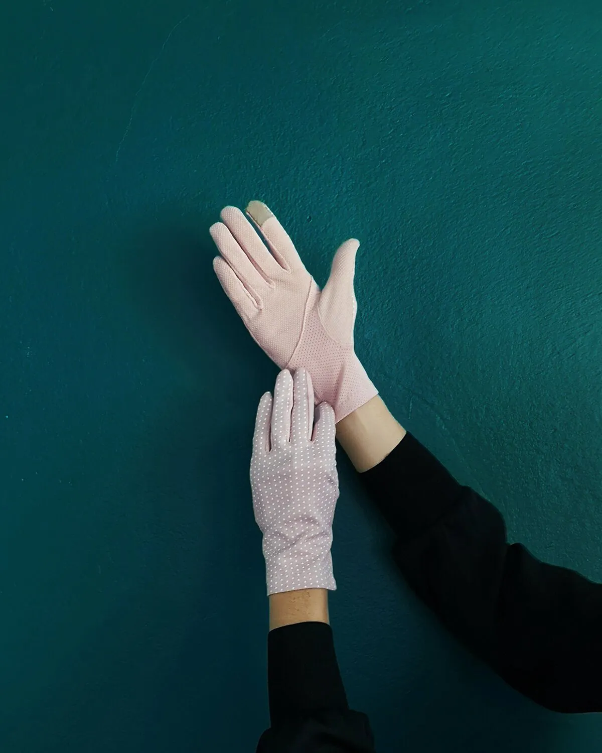 PROTECTIVE SHOPPING GLOVES