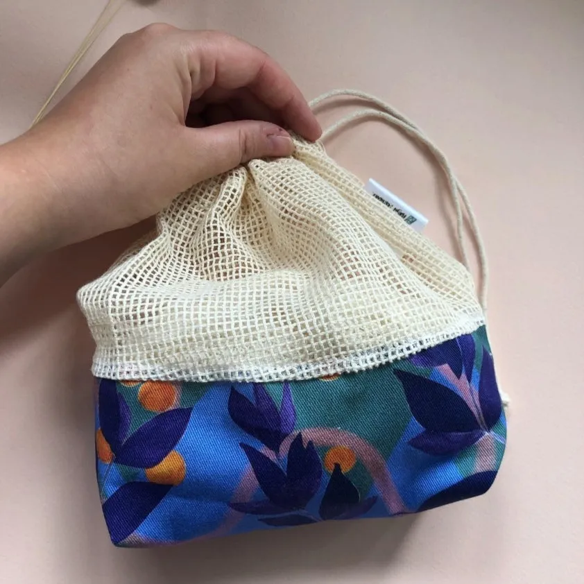 Reusable Veggie Net Bag Trailing Hearts Large
