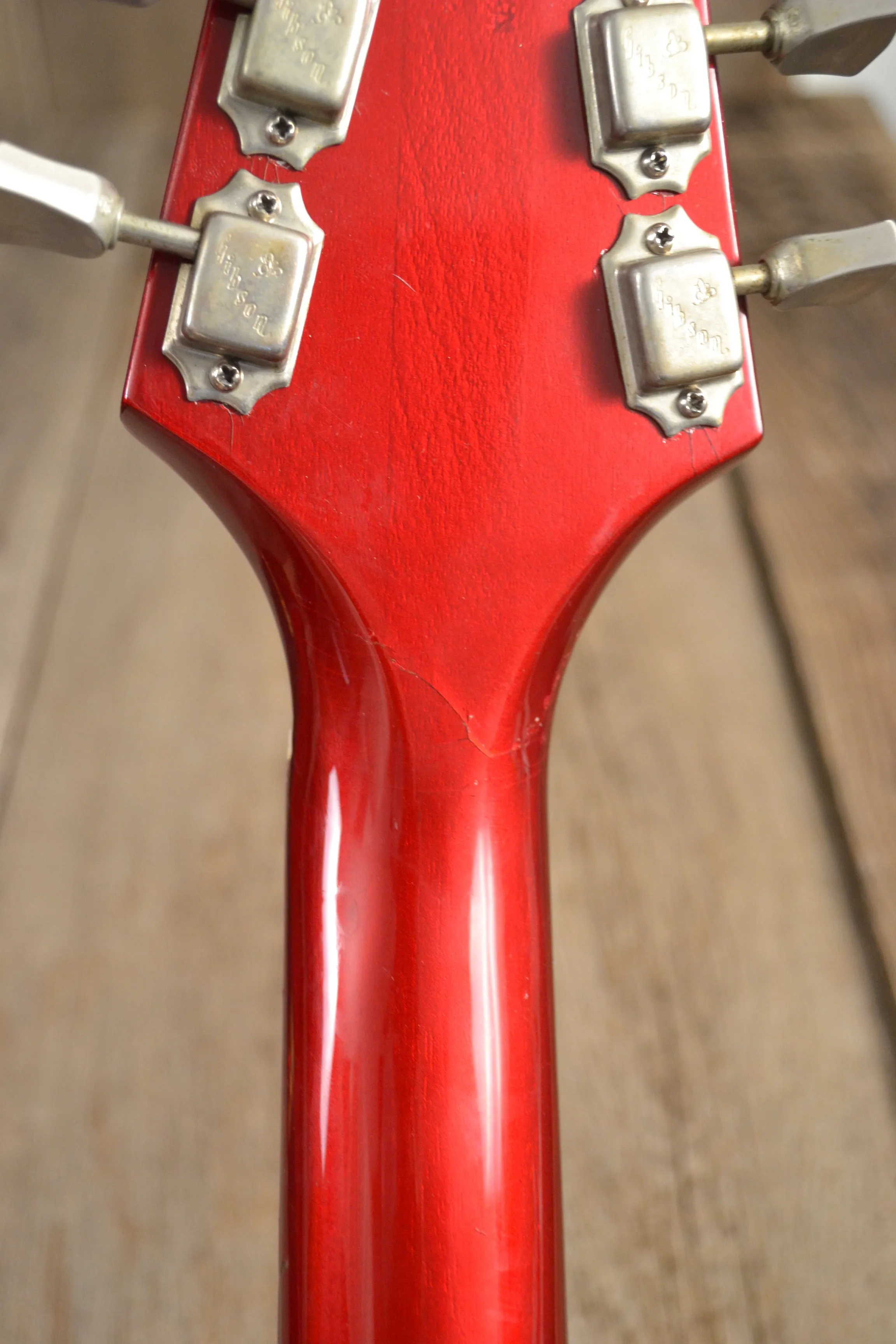 SOLD - Gibson Flying V 1982 Candy Apple Red