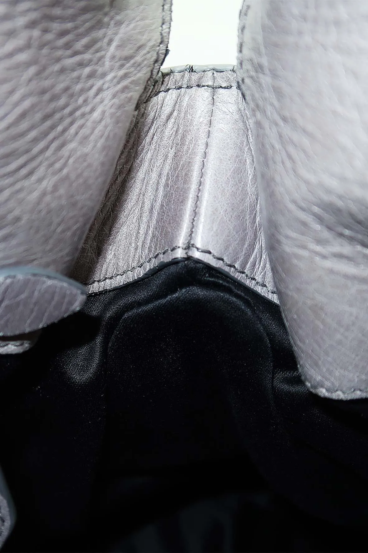 Vitello Lux Bow Satchel Grey