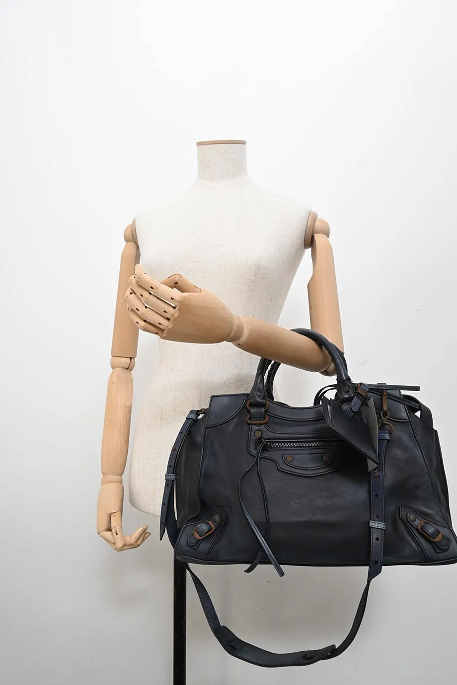 [WB7301] Balenciaga | Top Handle Bag