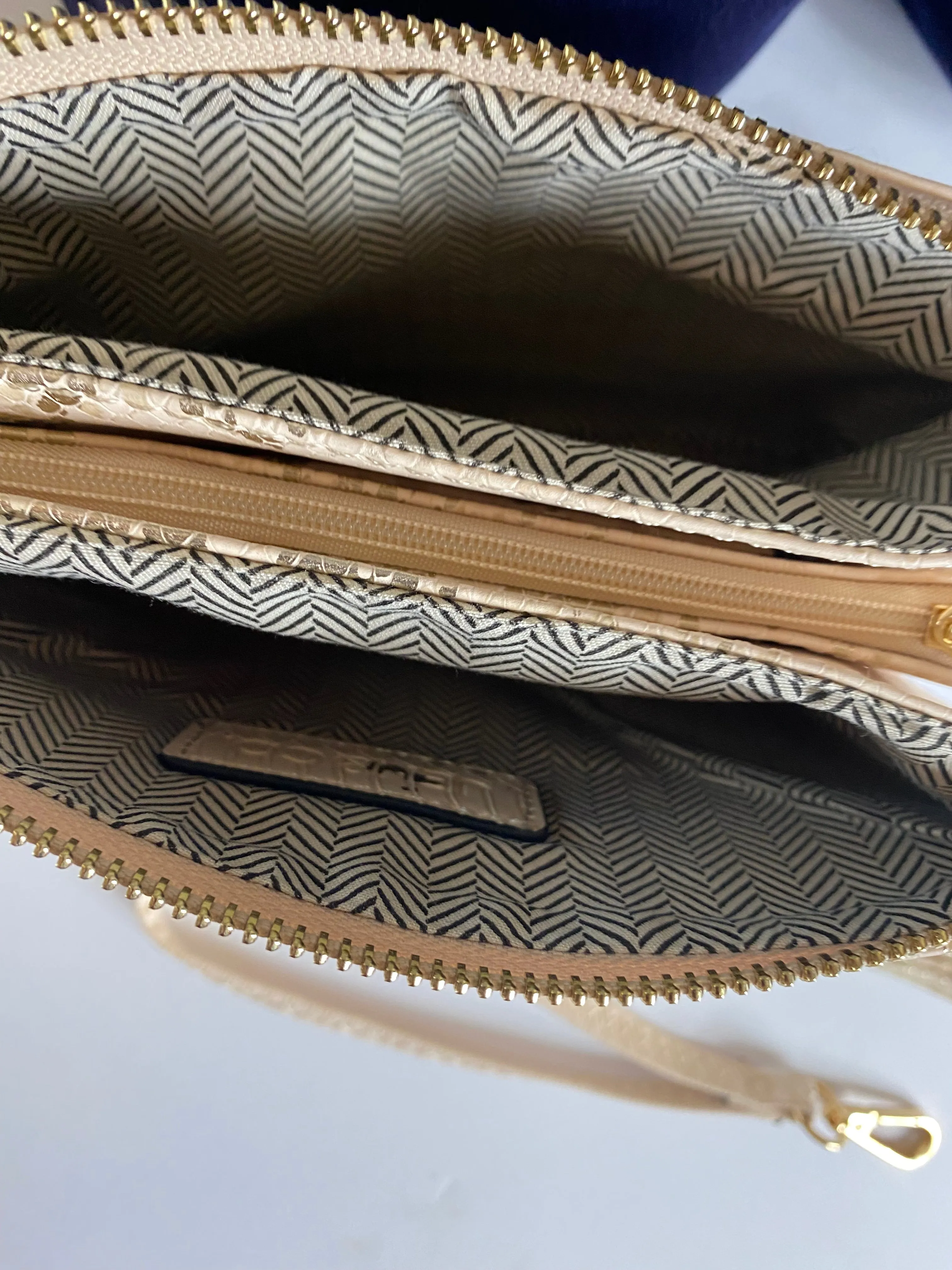 Wyoming Wristlet Shoulder Handbag Purse with Removable Strap and Multiple Compartments
