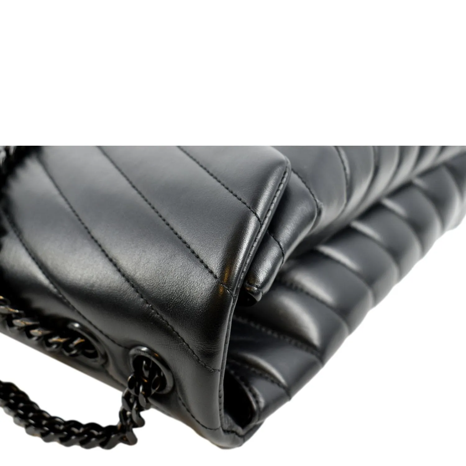 YVES SAINT LAURENT Large Loulou Matelasse Leather Chain Shoulder Bag Black